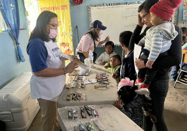 Project Honduras Choosing Glasses